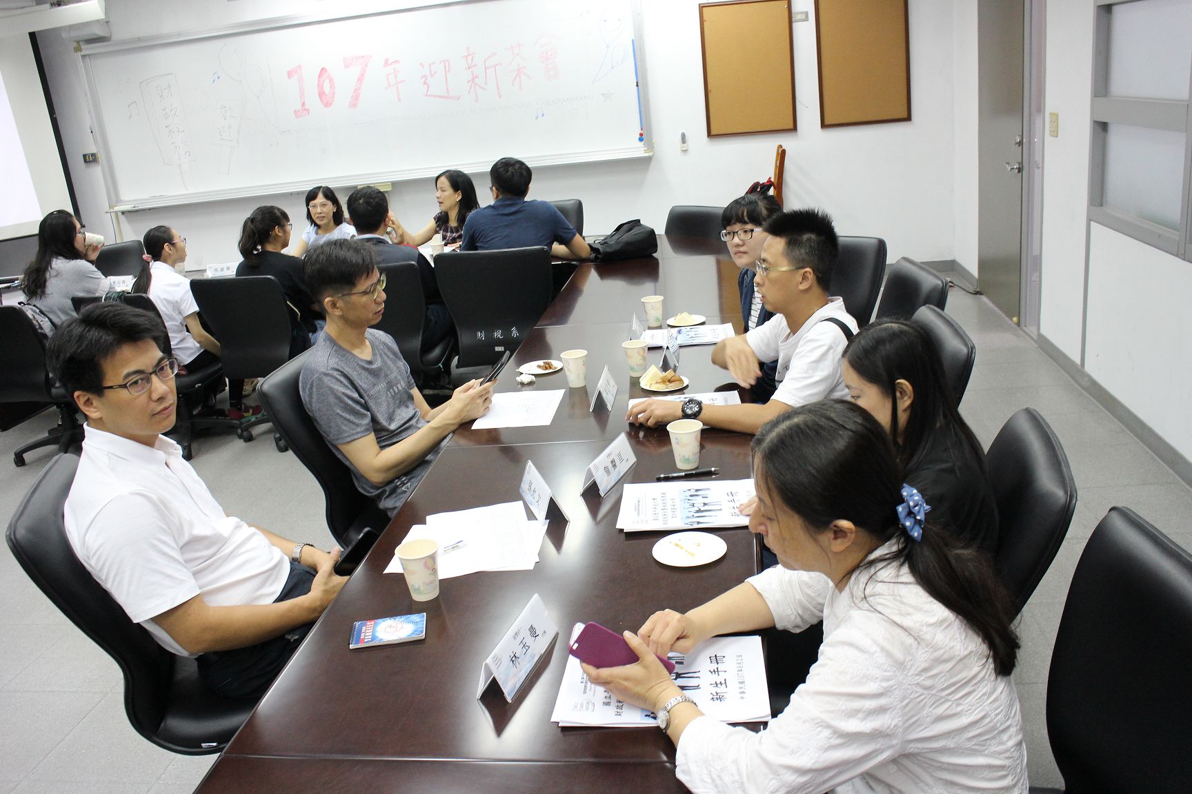 碩士班新生與老師們晤談-23