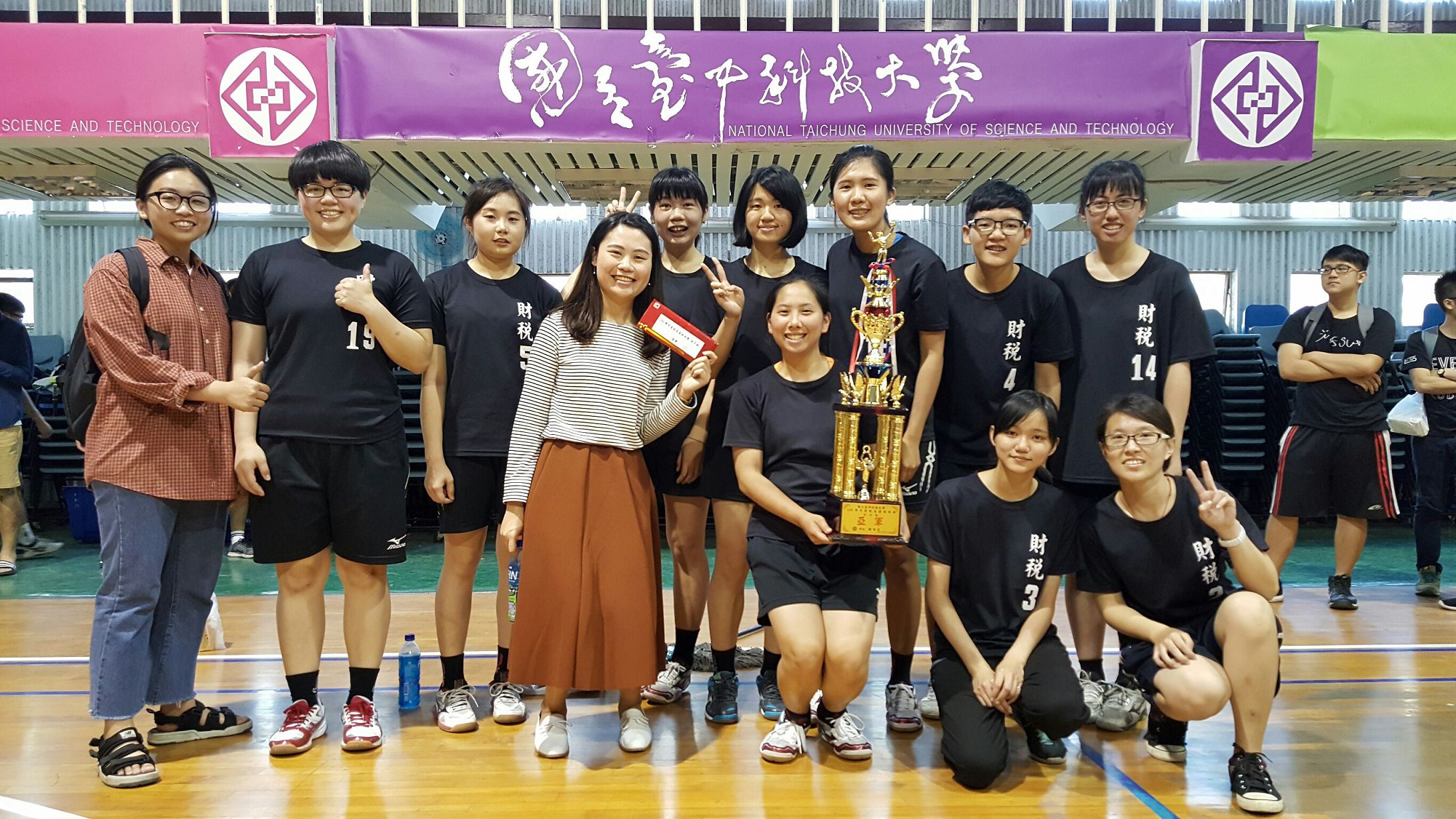 2017年校長盃女排亞軍_比賽選手與二位球隊經理