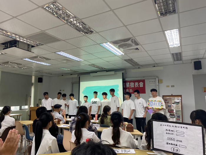 111學年度實習成果發表會14
